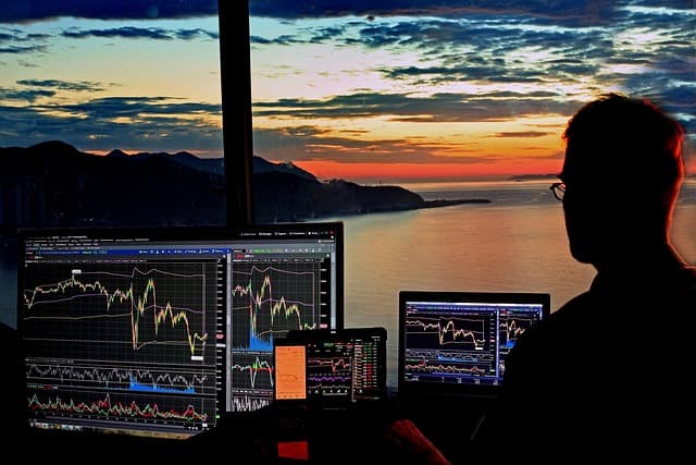 Tools for Investing in Cryptocurrencies